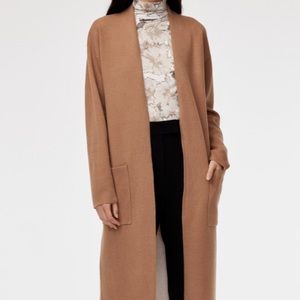 Aritzia Babaton lance cardigan